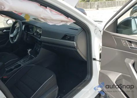 2024 Volkswagen Jetta 1.5T Sport from USA, damaged, VIN 3VWBM7BU9RM010331